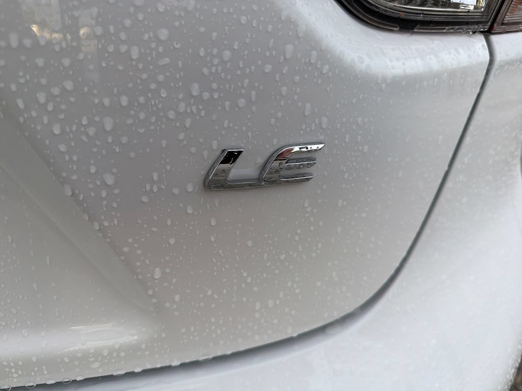 Used 2025 Toyota Corolla LE FWD image 10