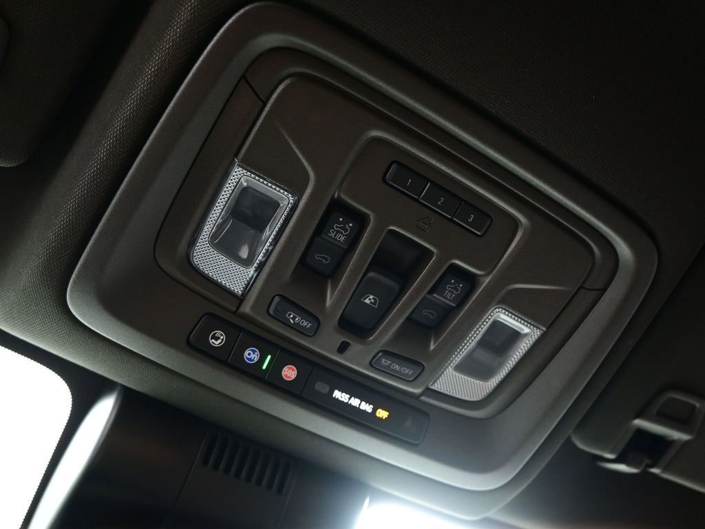 Used 2024 GMC Sierra 1500 Denali image 33