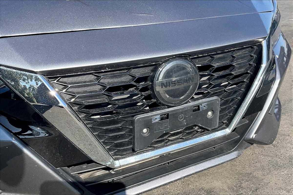 Used 2020 Nissan Sentra SV FWD image 28