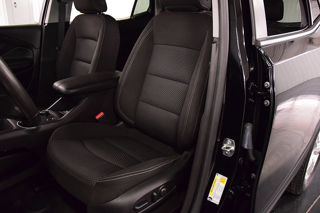 Used 2024 GMC Terrain SLE w/ Driver Convenience Package AWD/4WD image 28