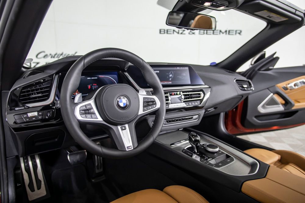 Used 2025 BMW Z4 M40i w/ Premium Package image 23