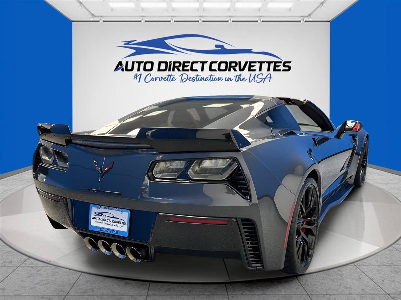 Used 2017 Chevrolet Corvette Z06 w/ Z07 Performance Package RWD image 10