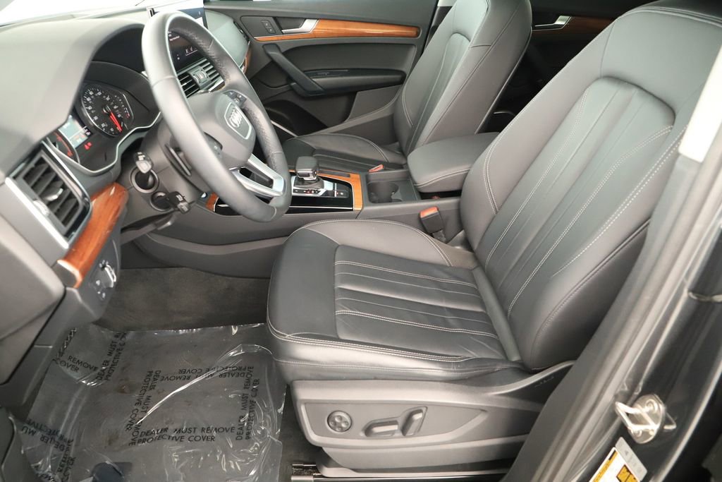 Certified 2023 Audi Q5 2.0T Premium w/ Convenience Package image 24