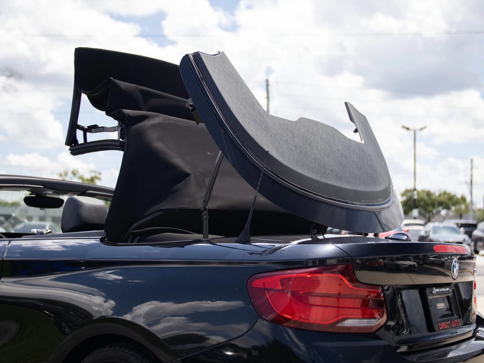 Used 2018 BMW 230i Convertible RWD image 32