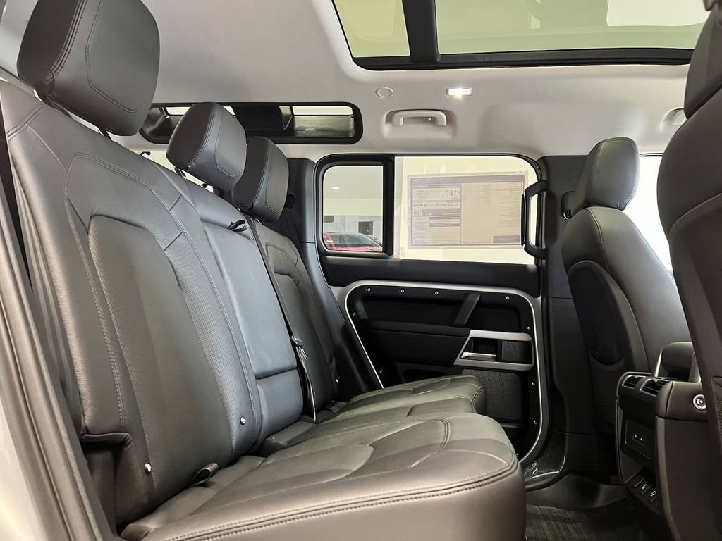 New 2024 Land Rover Defender 110 S AWD/4WD image 13