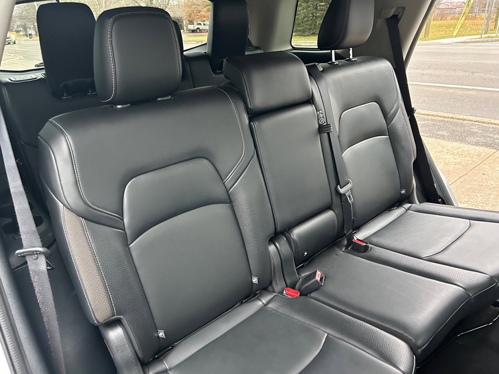 Used 2022 Nissan Pathfinder SL image 25