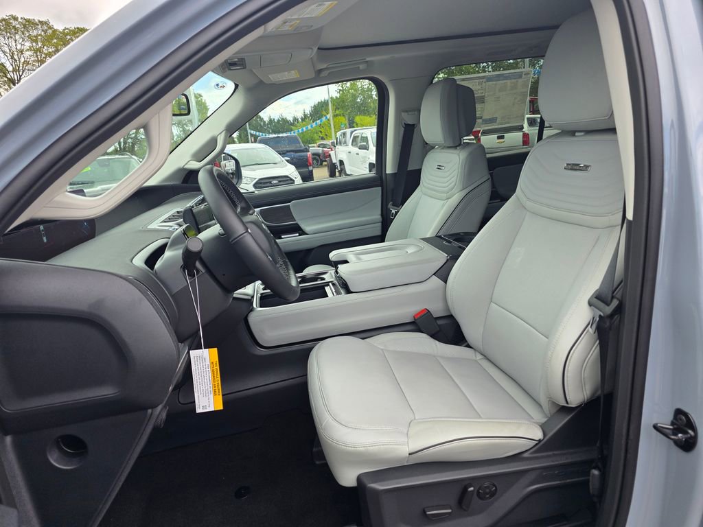 New 2026 Ford Expedition Max Platinum w/ Platinum Ultimate Package AWD/4WD image 11