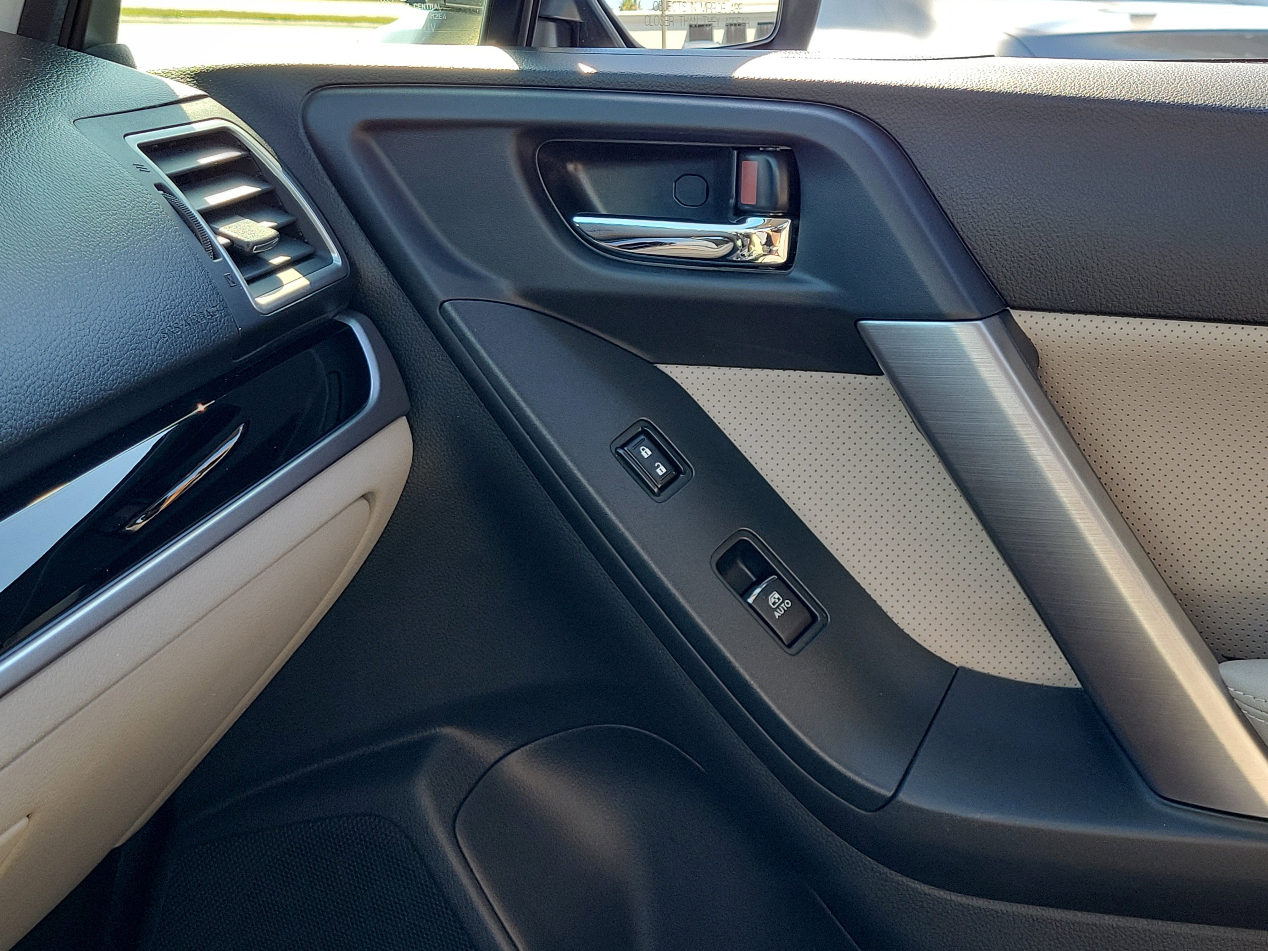 Used 2017 Subaru Forester 2.5i Limited image 31