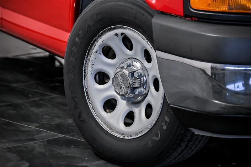 Used 2014 GMC Savana 1500 RWD image 3