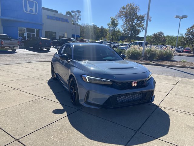 Used 2025 Honda Civic Type R image 2