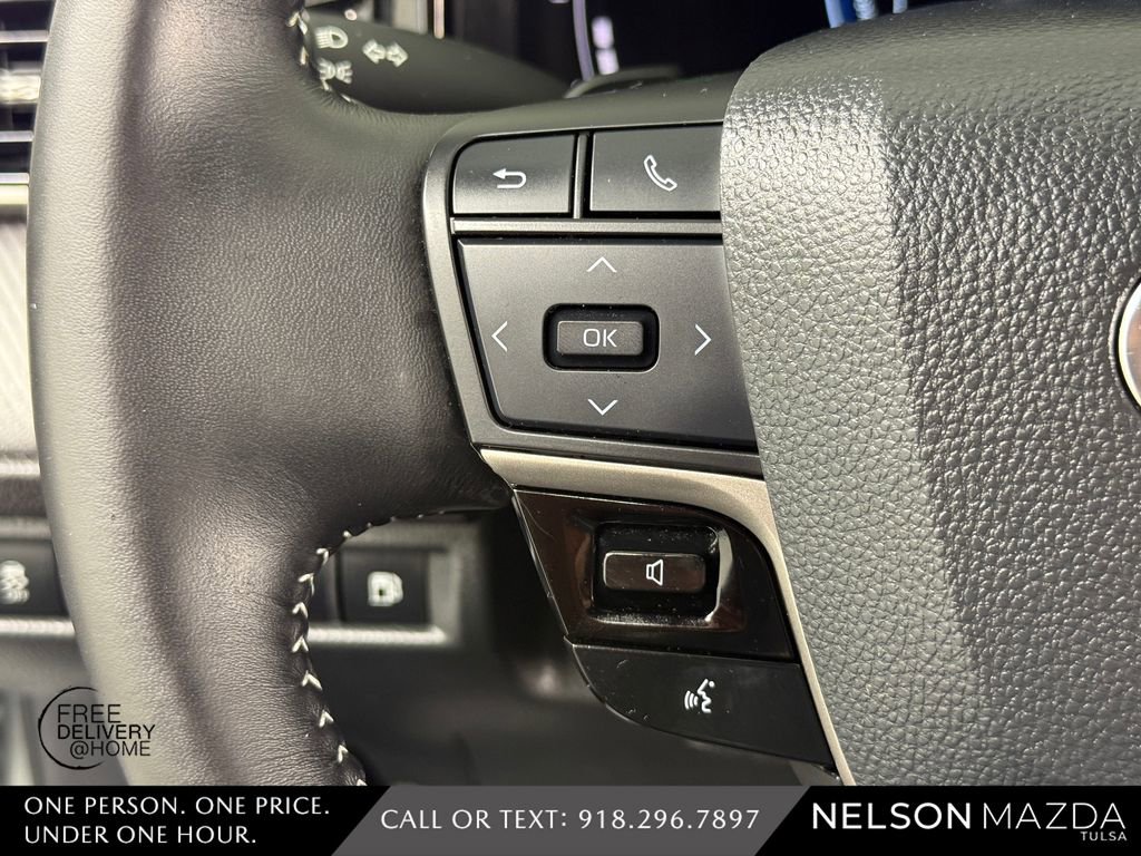 Used 2025 Toyota Camry SE w/ Convenience Package FWD image 25