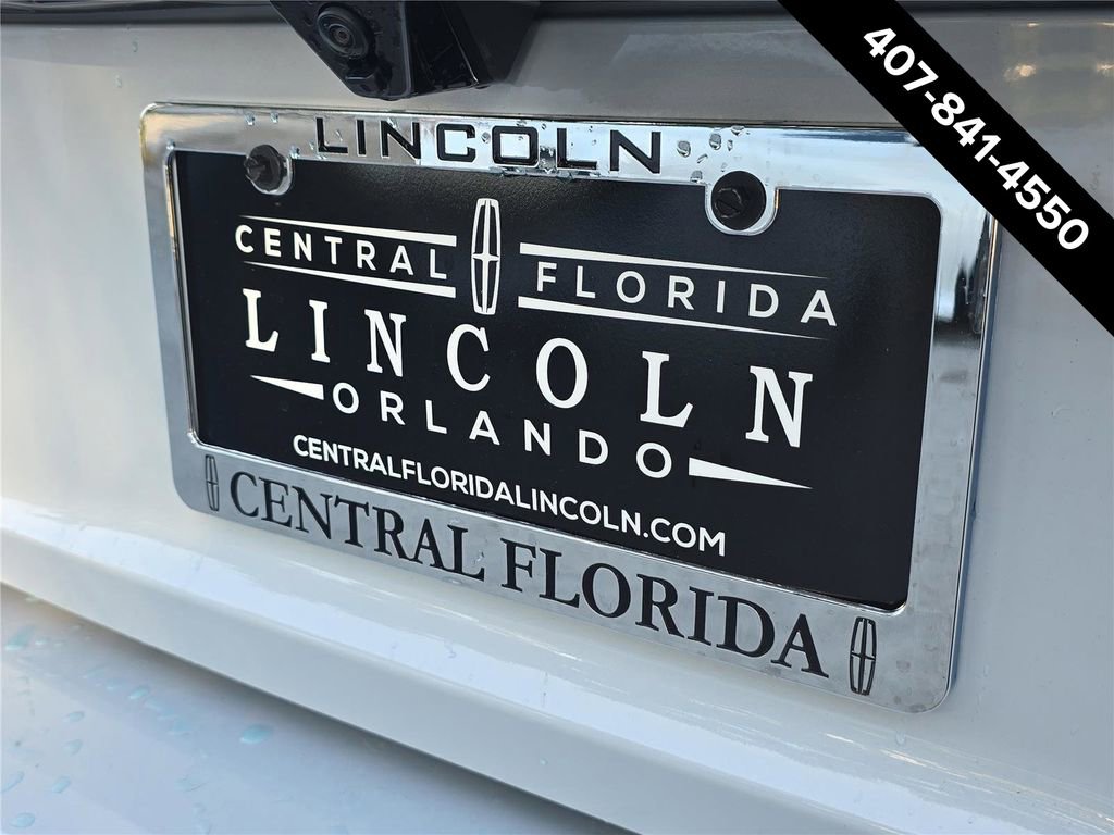 New 2026 Lincoln Navigator Premiere AWD/4WD image 5