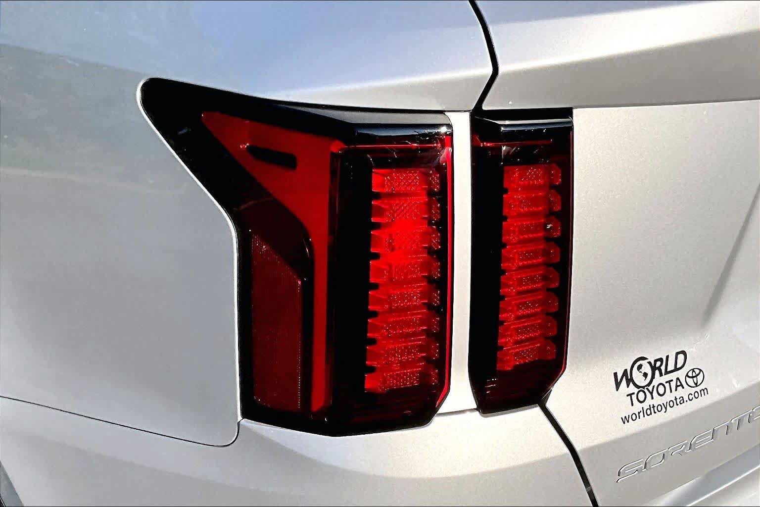 Used 2023 Kia Sorento EX AWD/4WD image 29