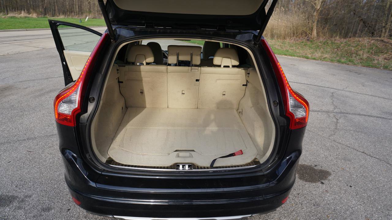Used 2015 Volvo XC60 T5 Platinum AWD/4WD image 29