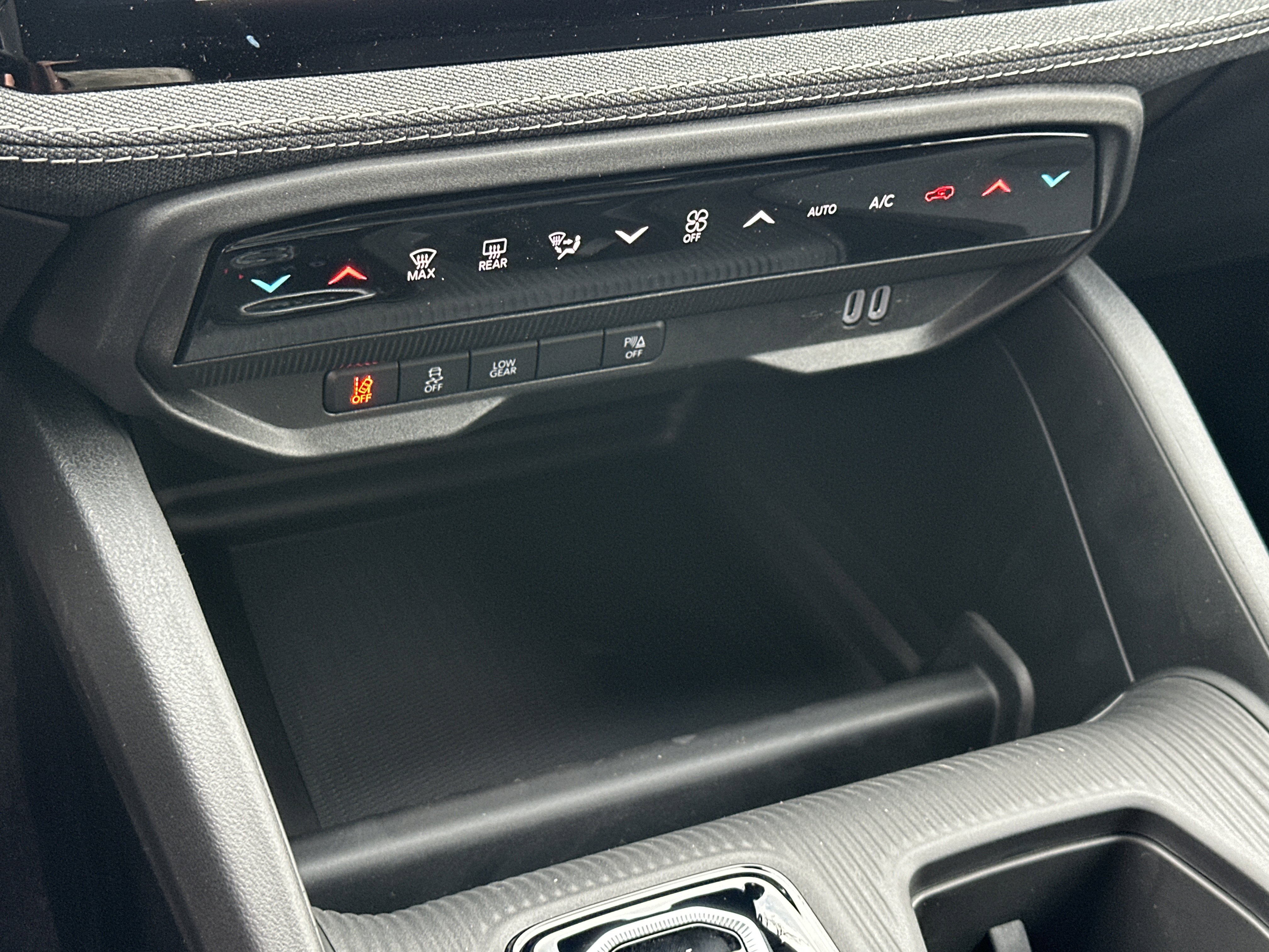 New 2026 Jeep Cherokee Laredo AWD/4WD image 5