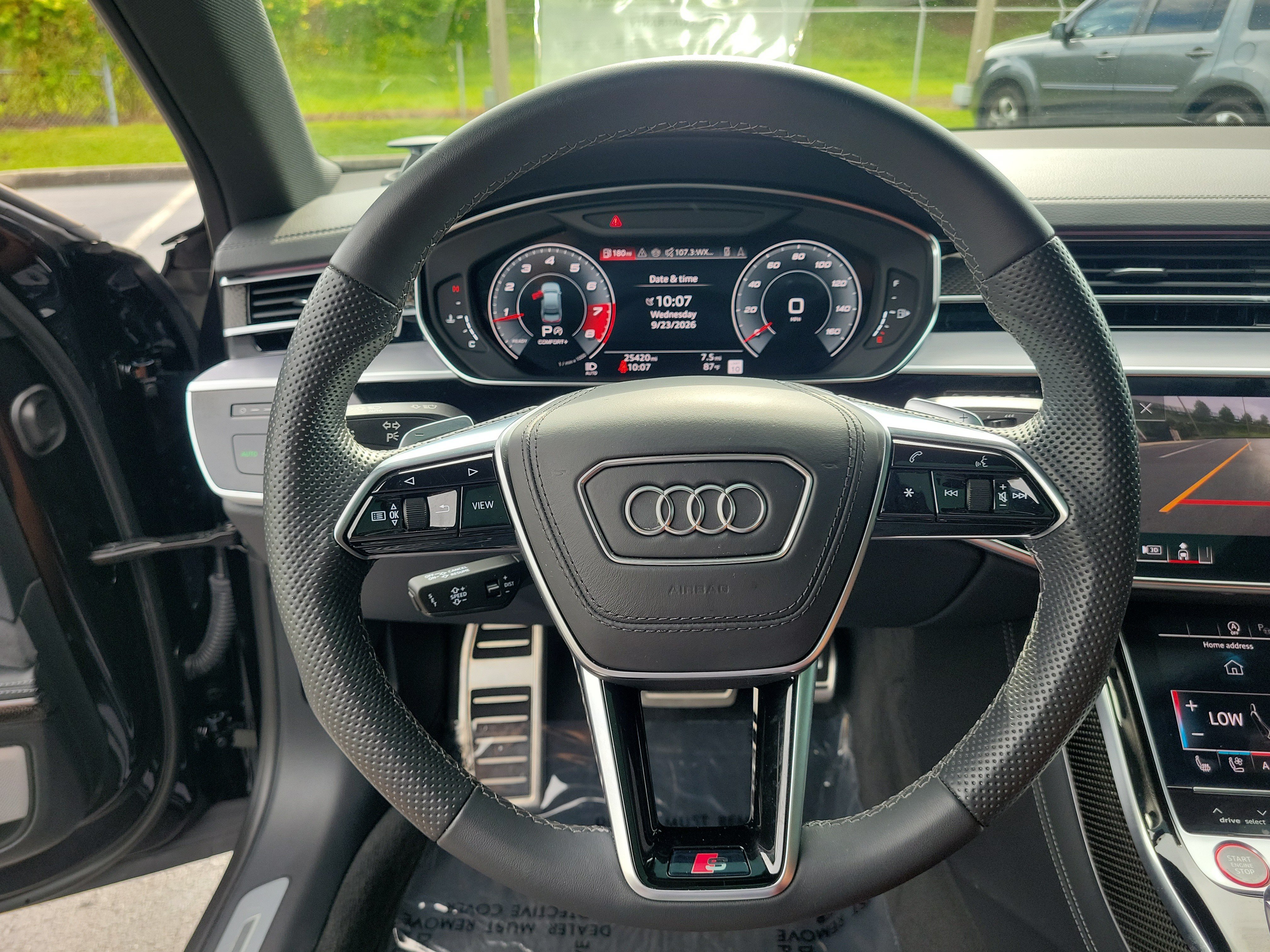 Used 2024 Audi S8 AWD/4WD image 28