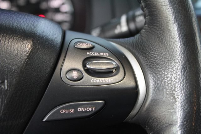 Used 2019 Nissan Pathfinder Platinum AWD/4WD image 15