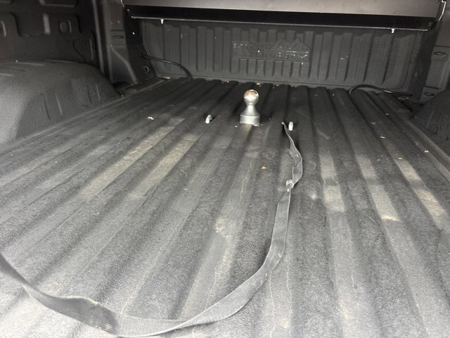 Used 2022 Chevrolet Silverado 2500 High Country w/ Technology Package AWD/4WD image 8