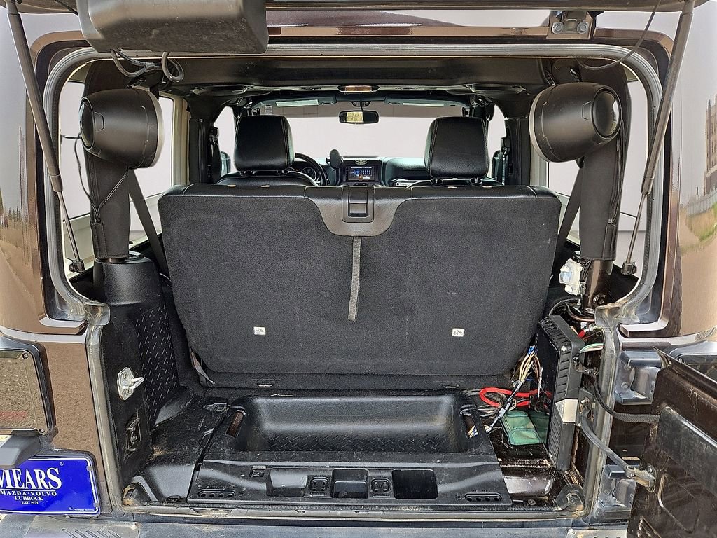 Used 2013 Jeep Wrangler Sahara w/ Connectivity Group AWD/4WD image 14