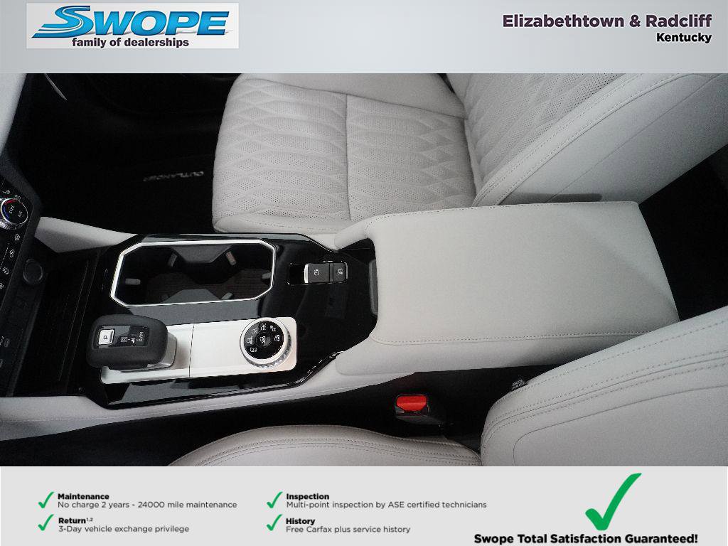 Used 2025 Mitsubishi Outlander AWD image 25