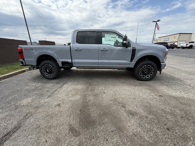 New 2026 Ford F350 4x4 Crew Cab Super Duty image 7