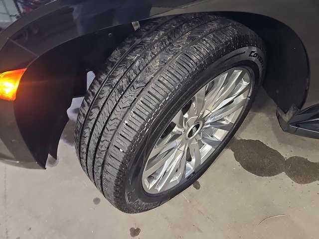 Used 2022 Cadillac Escalade Premium Luxury w/ LPO, Floor Liner Package image 37