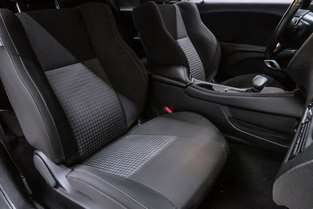 Used 2022 Dodge Challenger GT RWD image 14