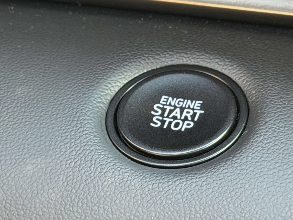 Certified 2025 Hyundai Elantra Sport FWD image 34