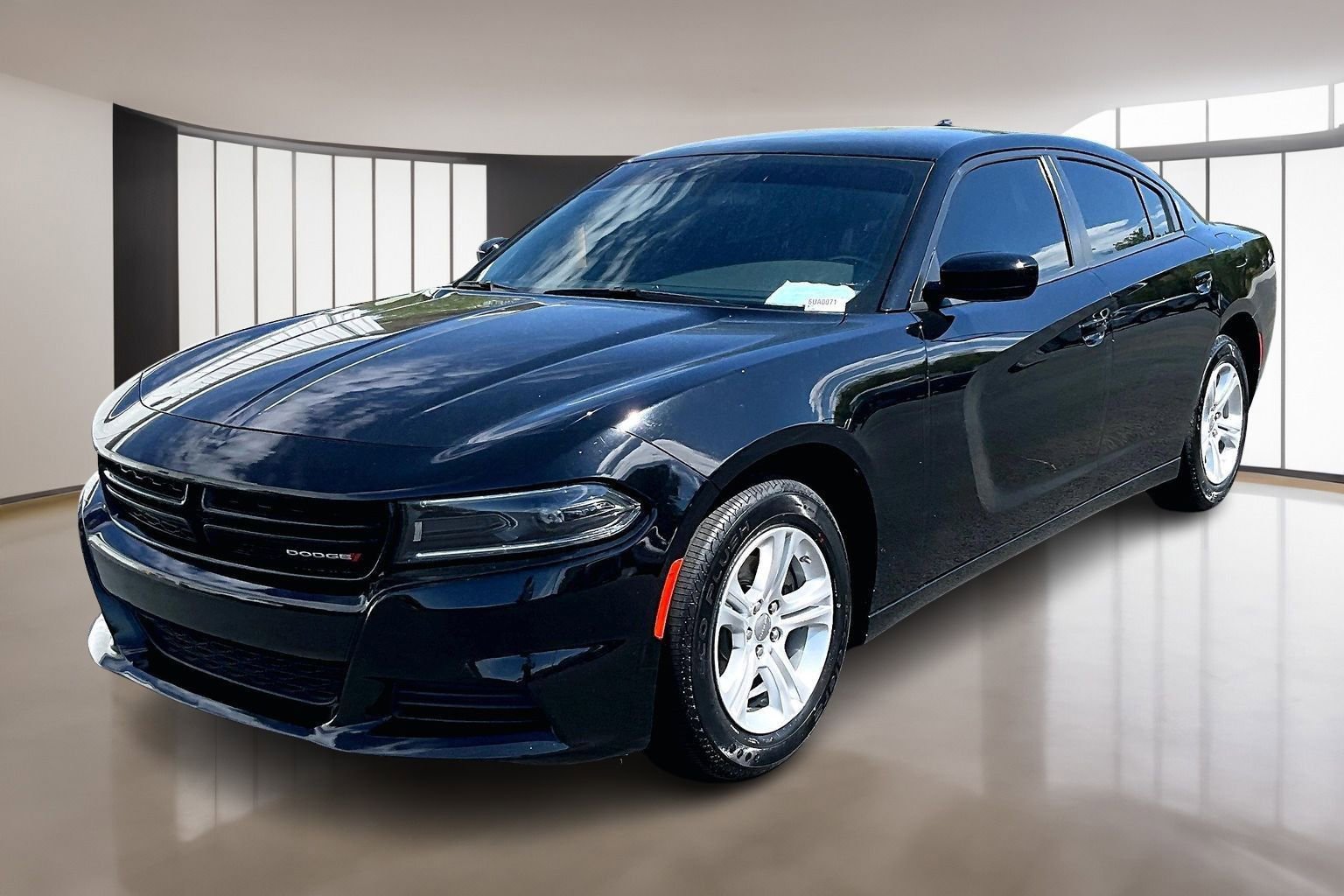 Used 2023 Dodge Charger SXT image 3