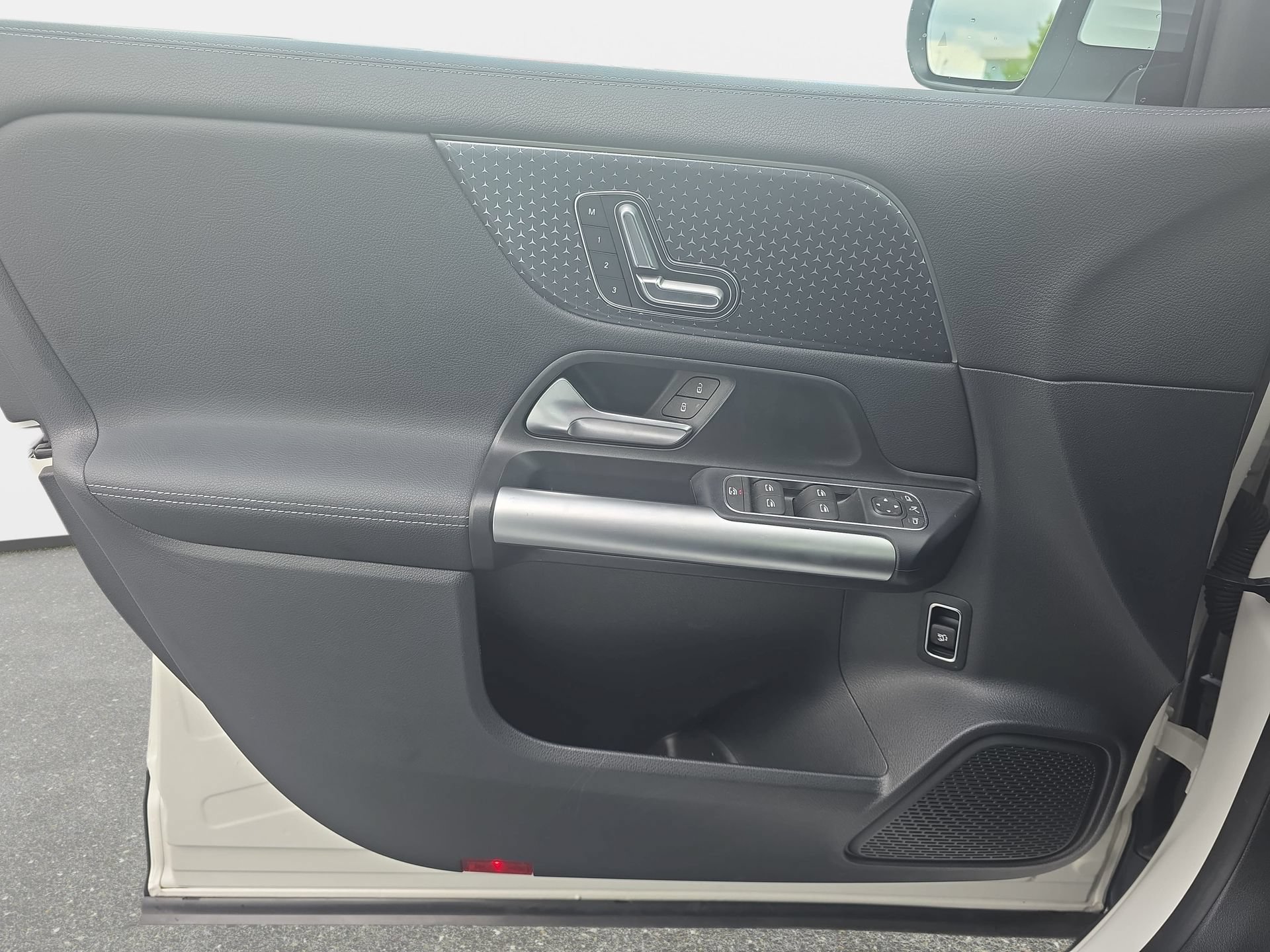 Used 2025 Mercedes-Benz GLA 250 image 26