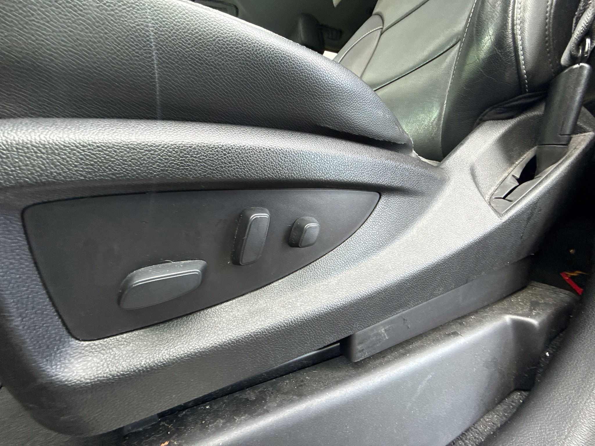 Used 2019 Chevrolet Tahoe LT w/ LT Signature Package AWD/4WD image 26