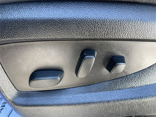 Used 2017 Chevrolet Silverado 1500 LT image 12