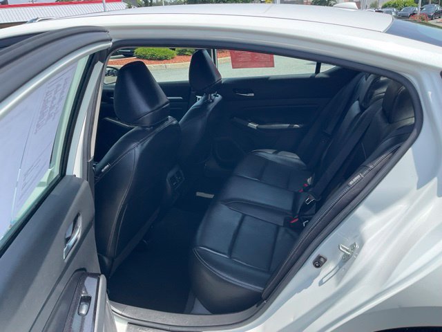 Used 2024 Nissan Altima 2.5 SL AWD/4WD image 13