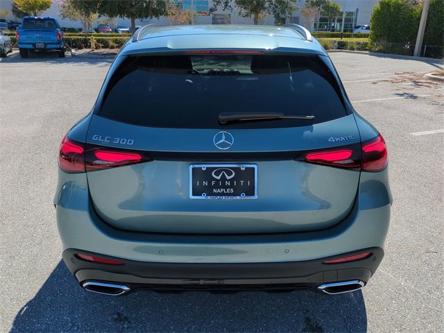 Used 2025 Mercedes-Benz GLC 300 4MATIC image 5