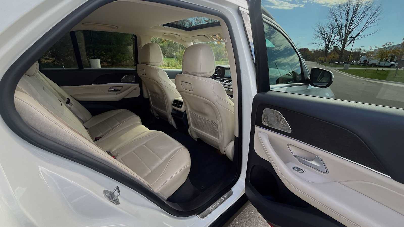 Used 2020 Mercedes-Benz GLE 350 4MATIC image 11