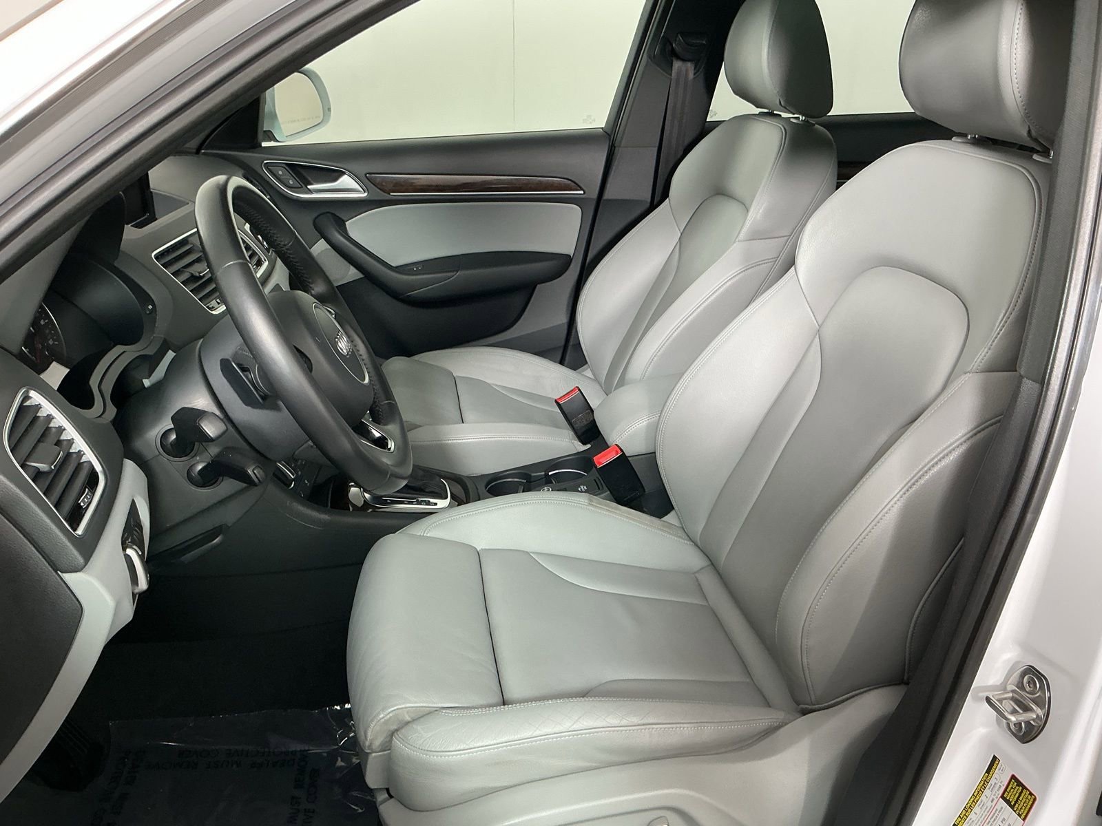 Used 2018 Audi Q3 2.0T Premium Plus w/ Premium Plus Package image 15