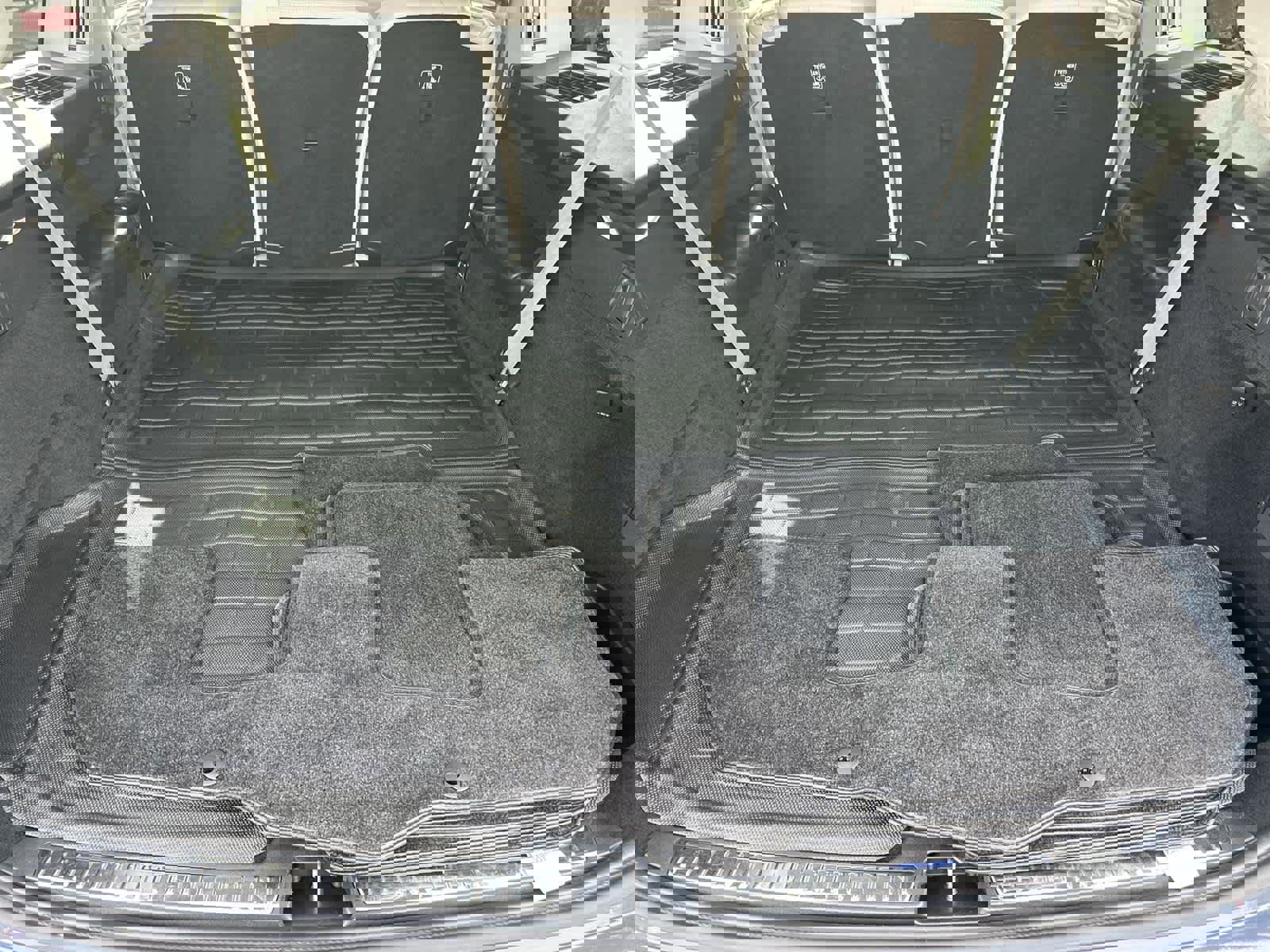 Used 2023 Volvo XC90 T8 Plus image 19