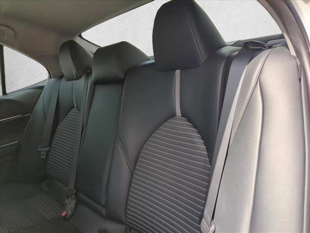 Used 2019 Toyota Camry SE image 19