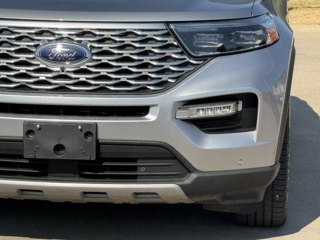 Used 2022 Ford Explorer Platinum w/ Equipment Group 601A RWD image 10