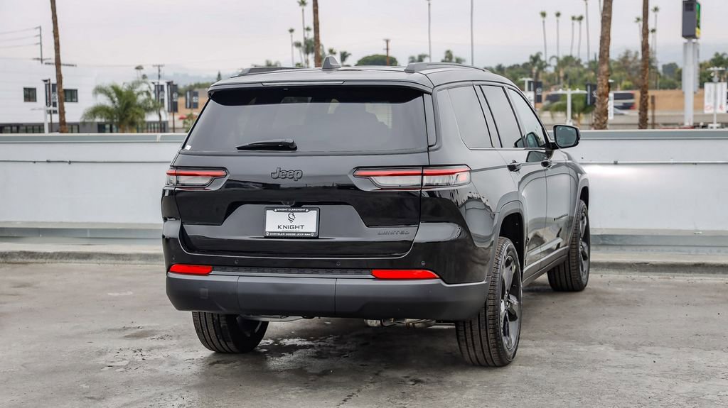 New 2025 Jeep Grand Cherokee L Limited w/ Black Appearance Package image 9