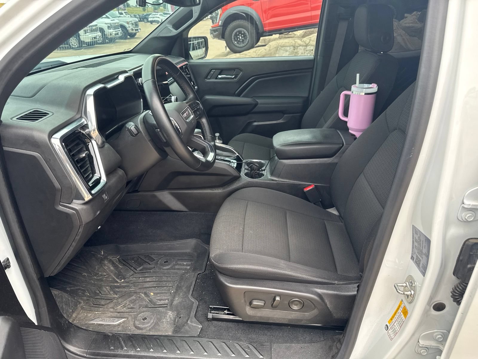 Used 2024 GMC Canyon Elevation w/ Convenience Package RWD image 13