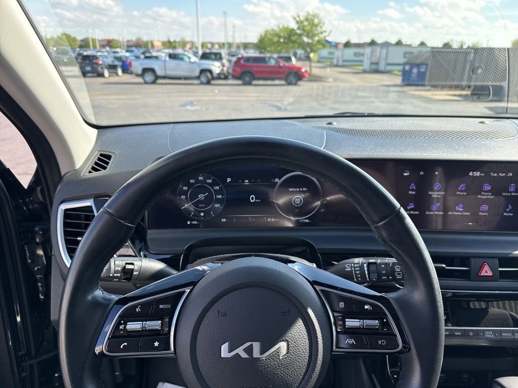 Used 2024 Kia Seltos S AWD/4WD image 13