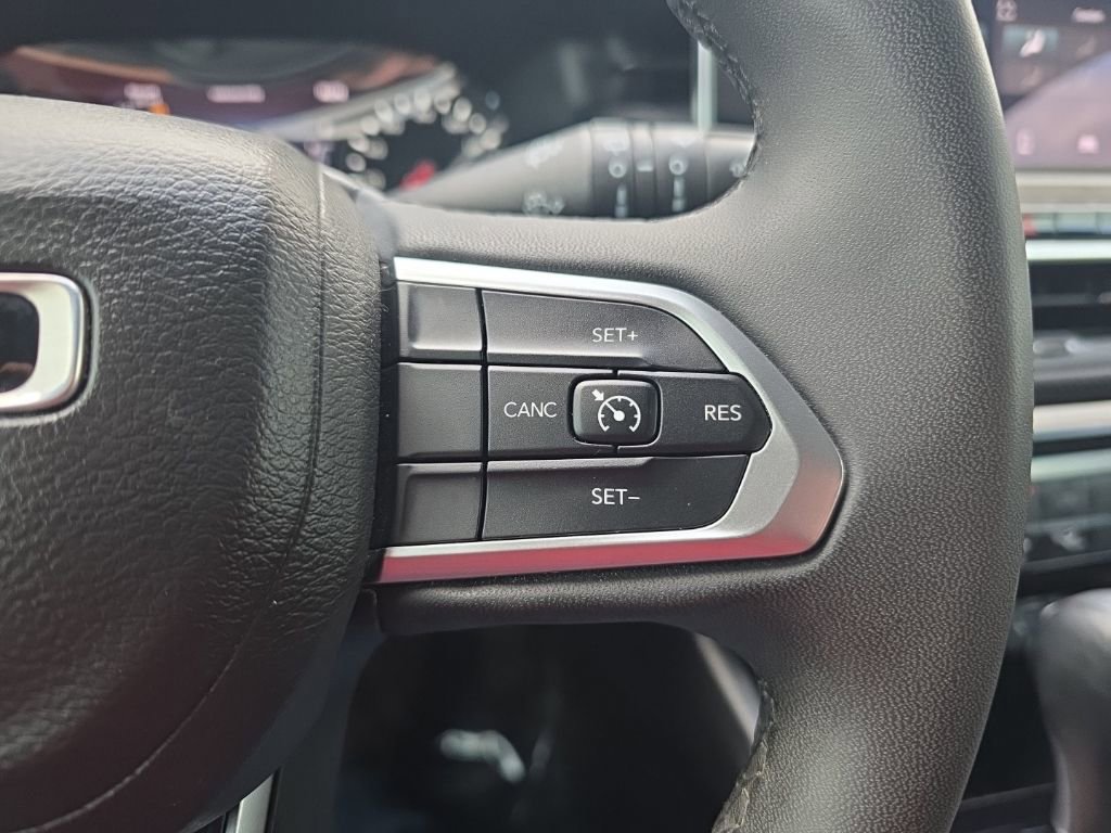 Used 2022 Jeep Compass Altitude image 11