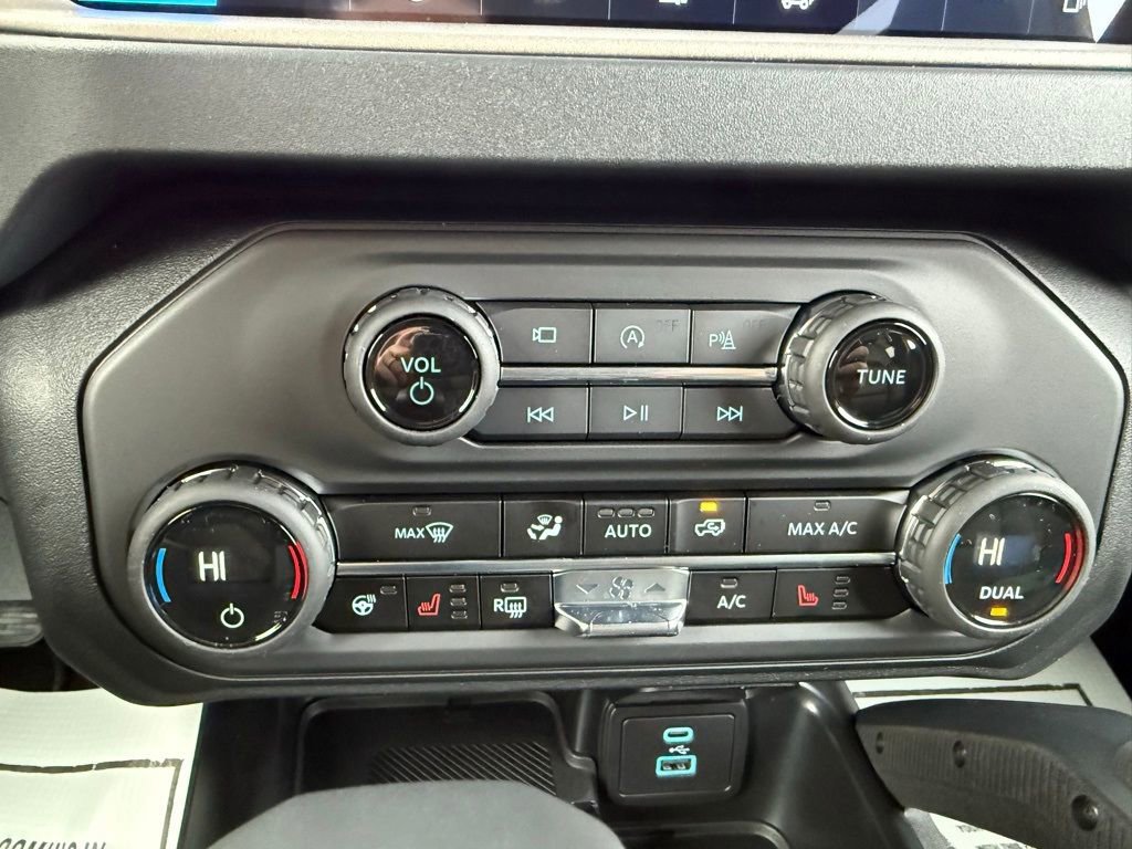 New 2025 Ford Bronco Outer Banks w/ Sasquatch Package image 31