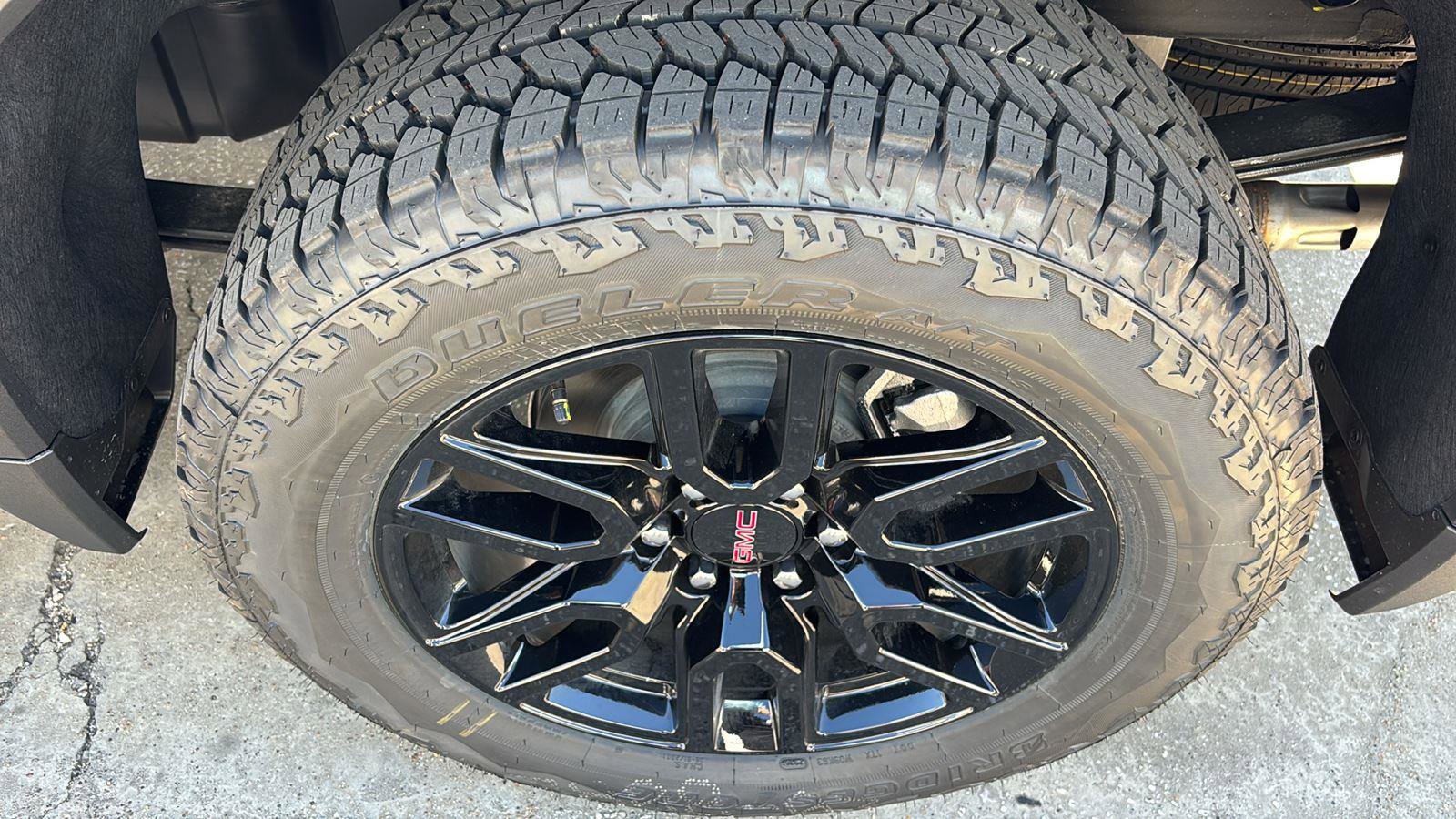 New 2026 GMC Sierra 1500 Elevation w/ X31 Off-Road Package AWD/4WD image 12