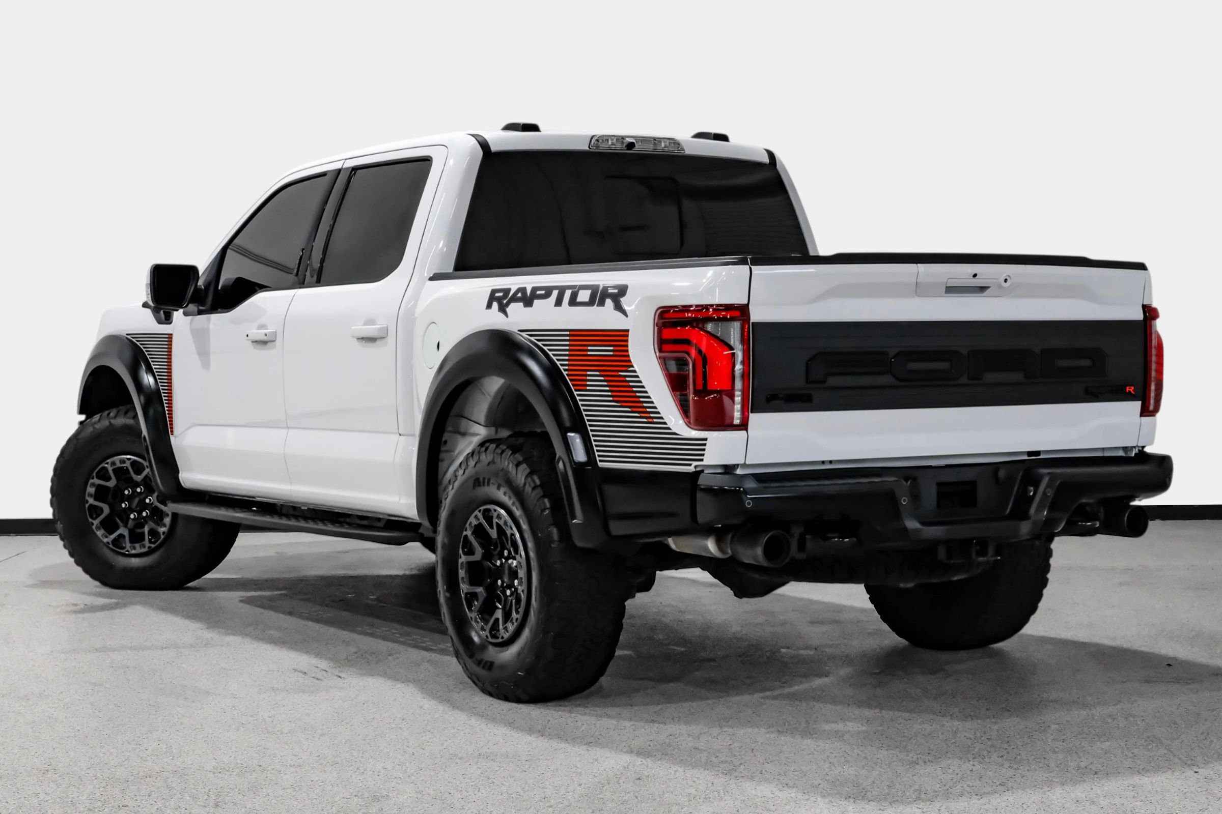 Used 2024 Ford F150 Raptor w/ Equipment Group 803A Raptor R AWD/4WD image 8