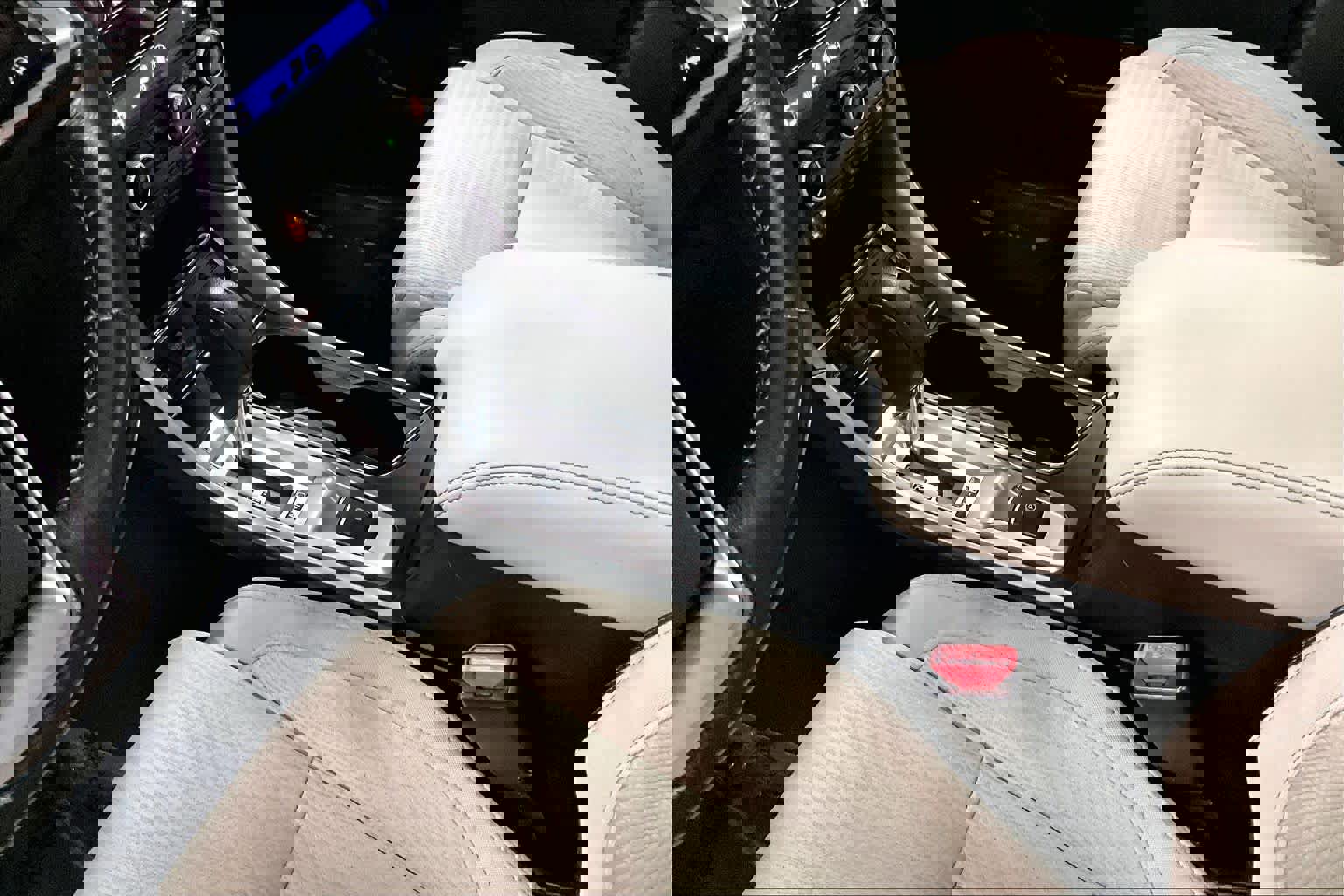 Used 2019 Subaru Ascent Premium image 17