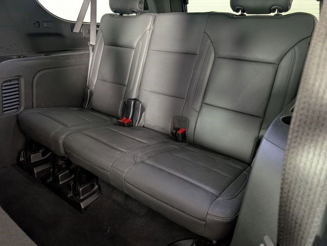 Certified 2025 Chevrolet Suburban Z71 image 30