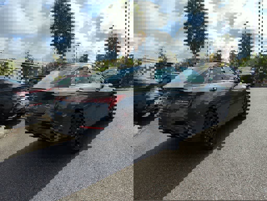 New 2026 Hyundai Elantra SEL Sport Premium FWD image 7