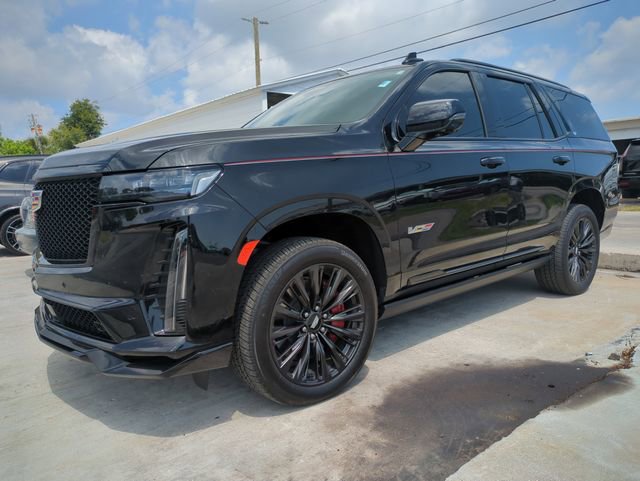 Used 2023 Cadillac Escalade V w/ LPO, ONYX Package AWD/4WD image 3